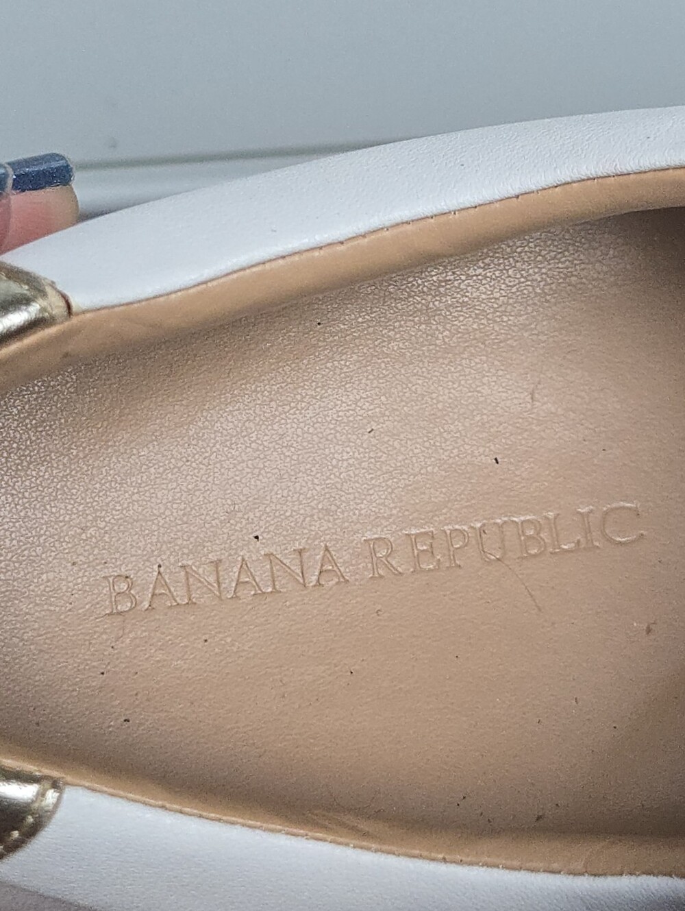 Banana Republic Everyday White Sneakers - Picture 12 of 12